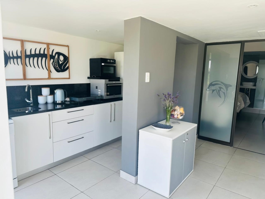 4 Bedroom Property for Sale in Herolds Bay Western Cape